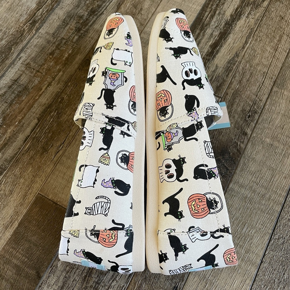 Toms Women's Belmont Natural Halloween Cats Slip On Size 8 Canvas Skeleton NWT - Picture 4 of 9